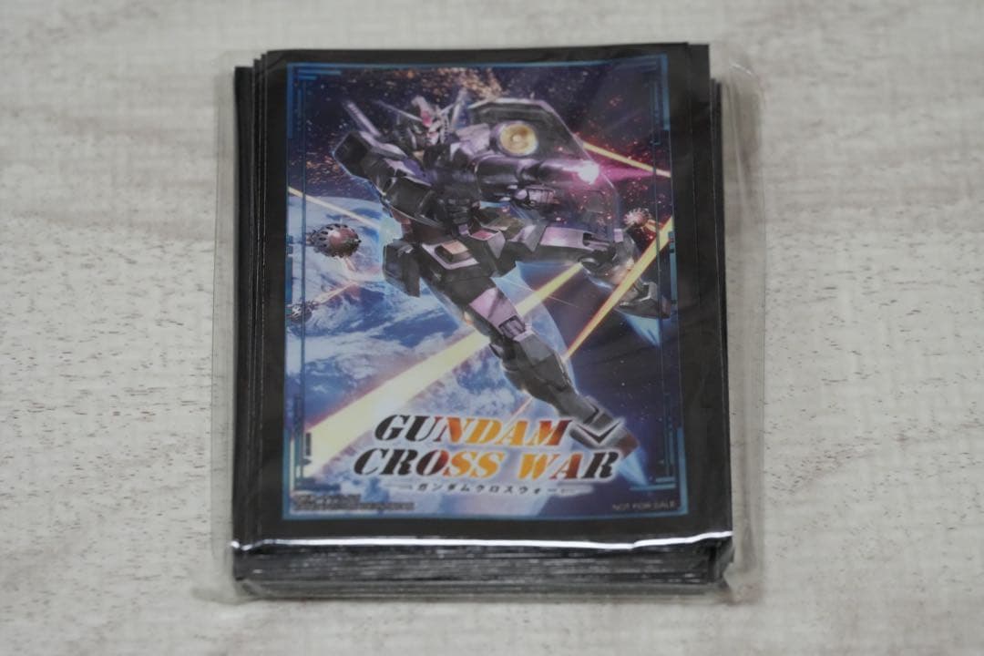 新品未開封　ガンダムクロスウォー　スリーブ　ガンダム　40枚