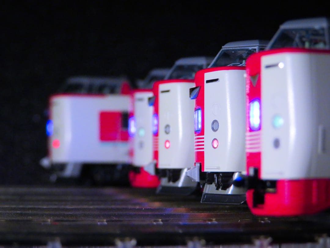 KATO 381系 「ゆったりやくも」 (6両セット)【新品,未使用品】