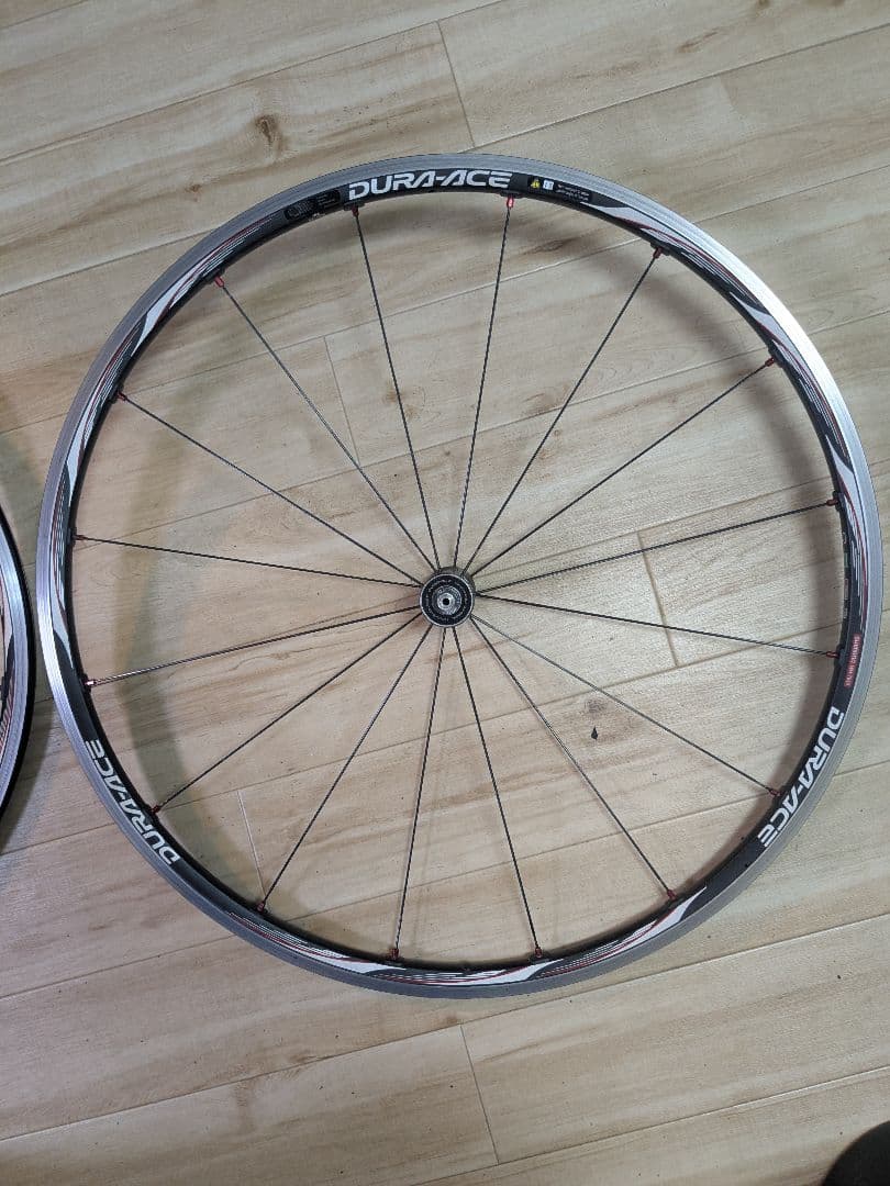 DURA-ACE チューブレス対応ホイール
