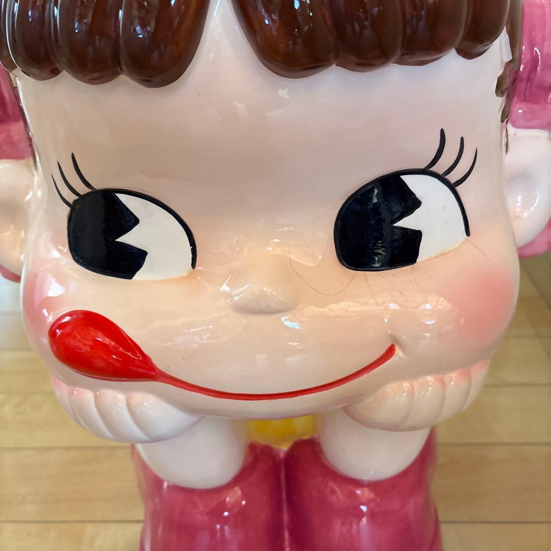大きな陶器製キャラクター像　ぺこちゃん　限定品　特大