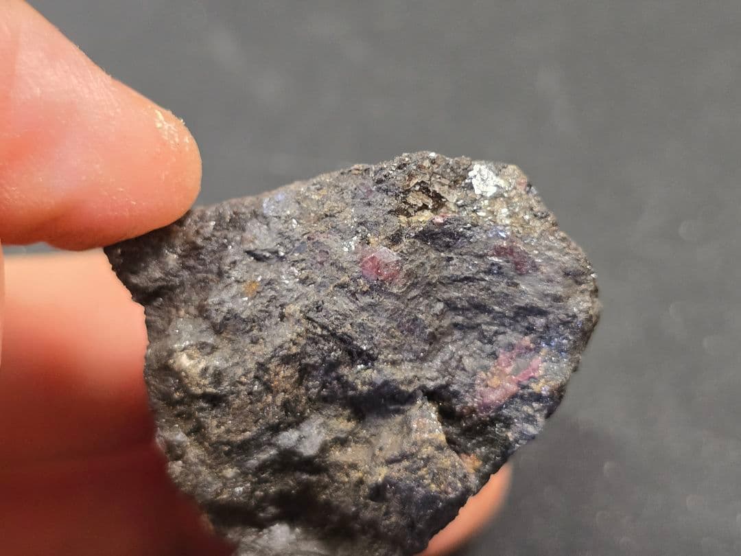 パイロクスマンガン 田口鉱山 自己採集品 原石