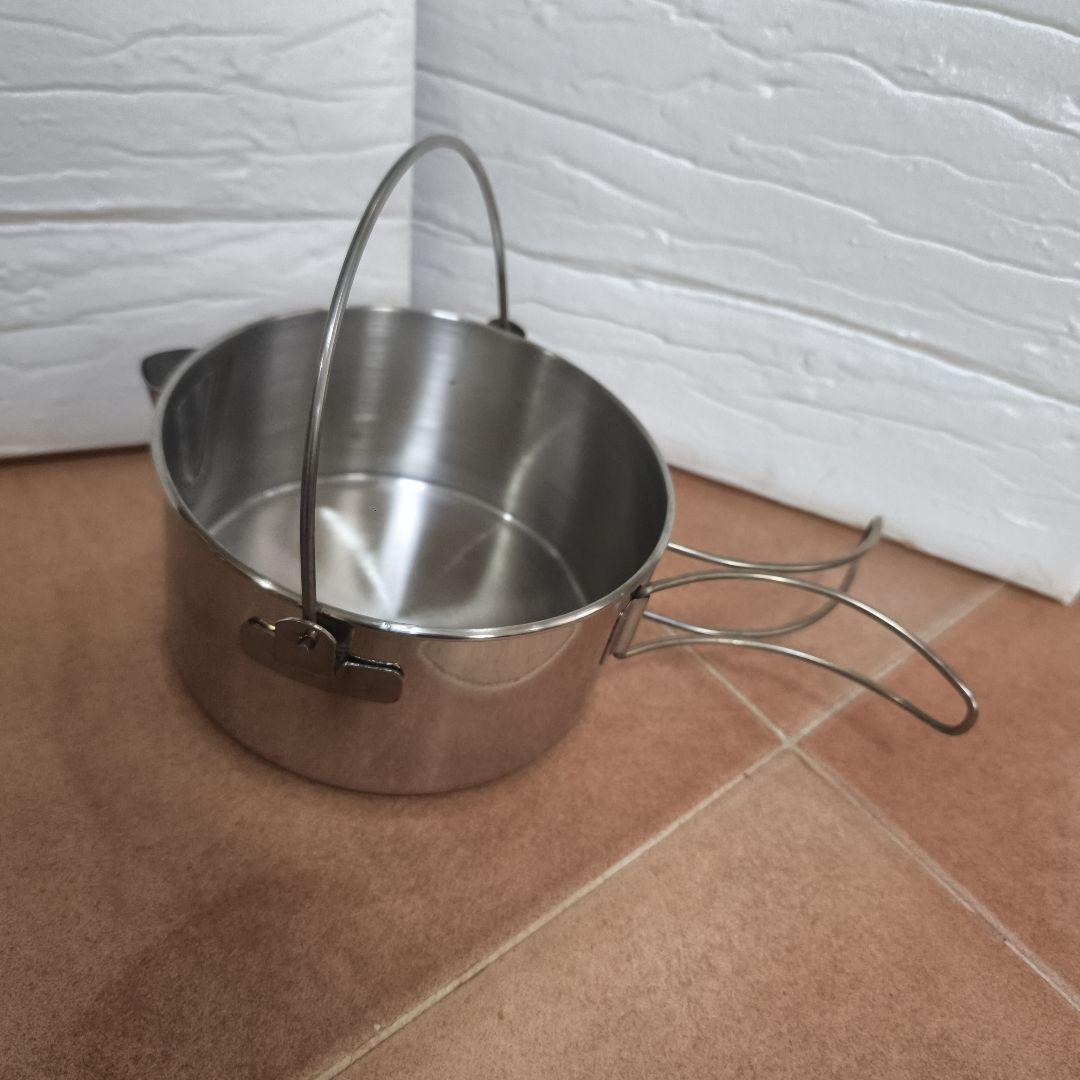 Sierra Club ステンレスシェラカップ 中型 と蓋付き鍋？ヤカン？