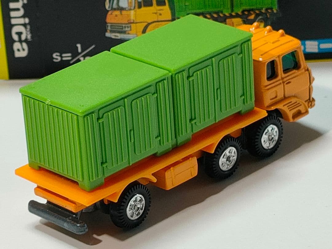 黒箱トミカ 90　ふそうコンテナ運搬車　美品　日本製　デッドストック