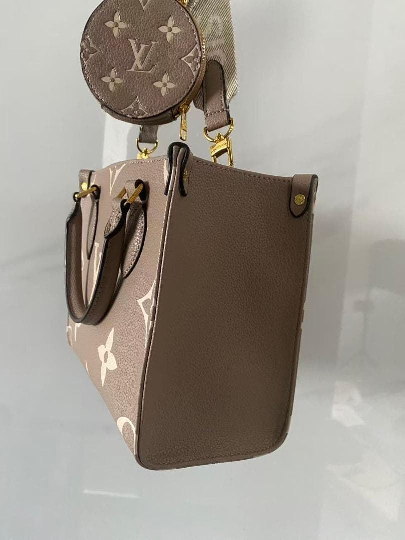 Louis Vuitton ブラウンのハンドバッグ/ショルダーバッグ