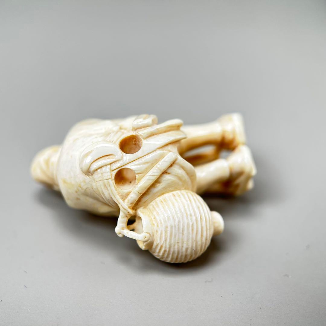 人物像 小型彫刻極上根付天然素材アンティーク骨董飾り物古美術置物細密細工