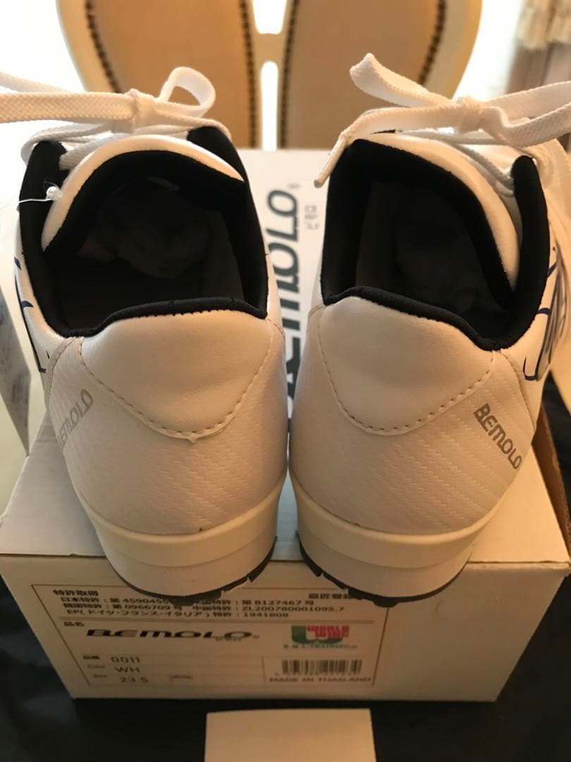 新品　ワールドウィング　ビロモシューズ　ホワイト 23.5