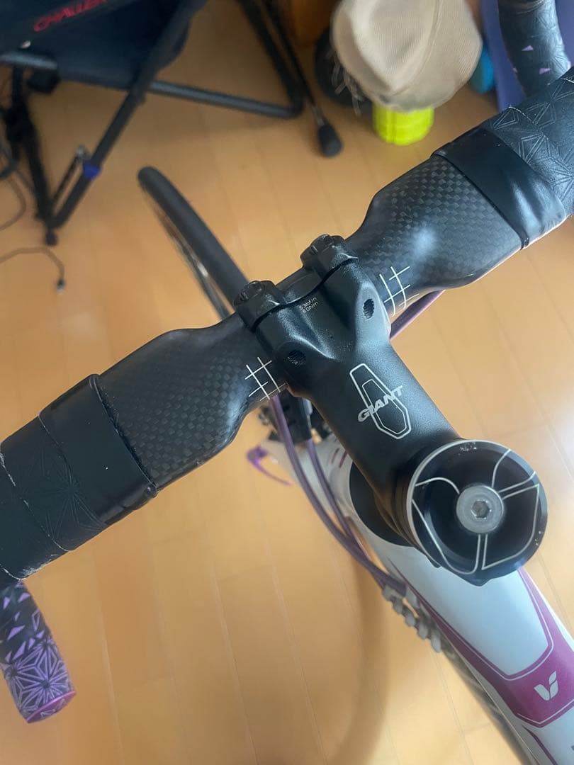 ［お引き取り限定］ジャイアントLiv AVAIL2 2016