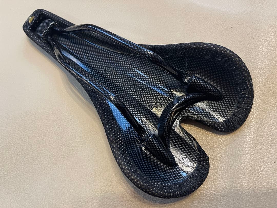 【美品】SELLE SUCCESS COLNAGO KEVLAR 2105