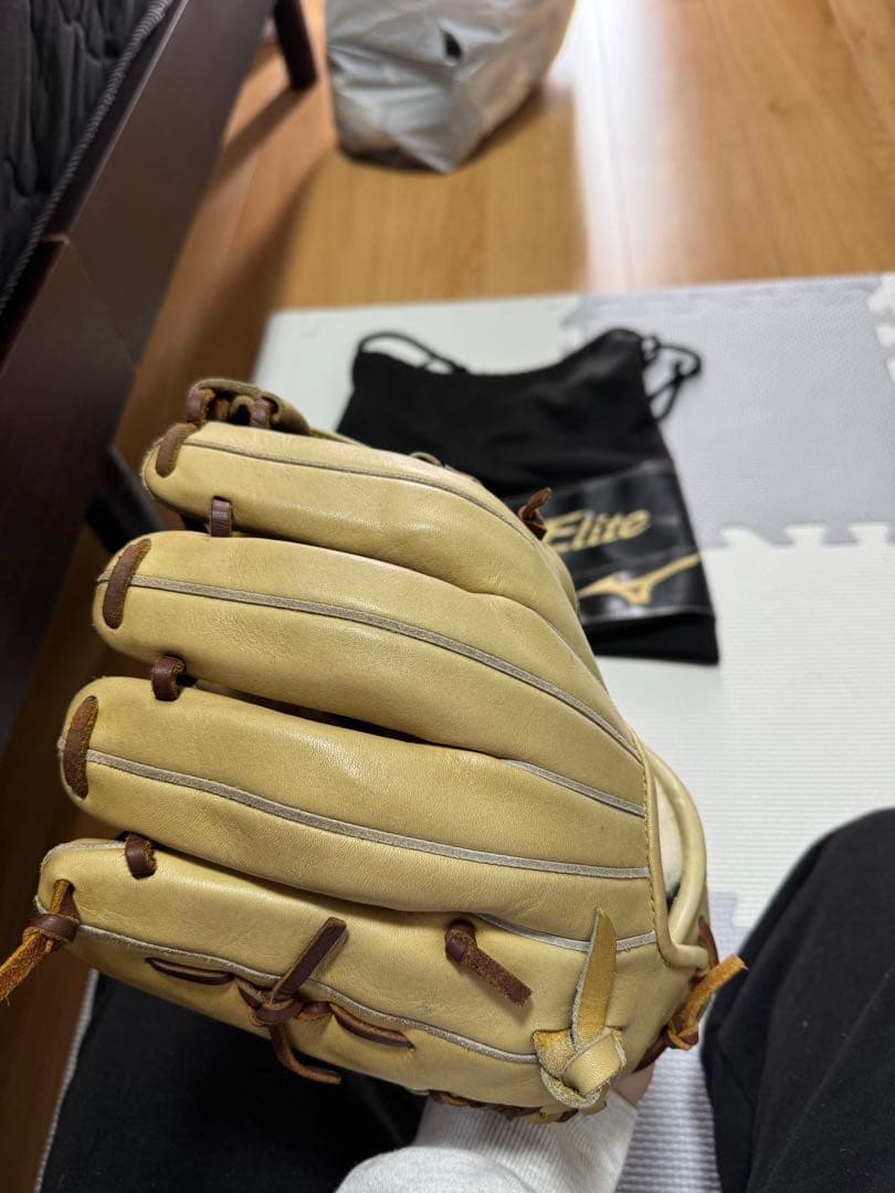 Global Elite 硬式グローブ ベージュ 収納袋付き