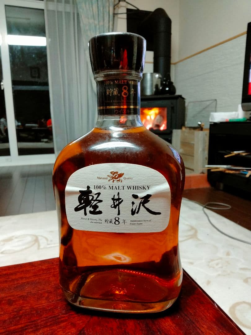 軽井沢 100%モルトウイスキー 8年