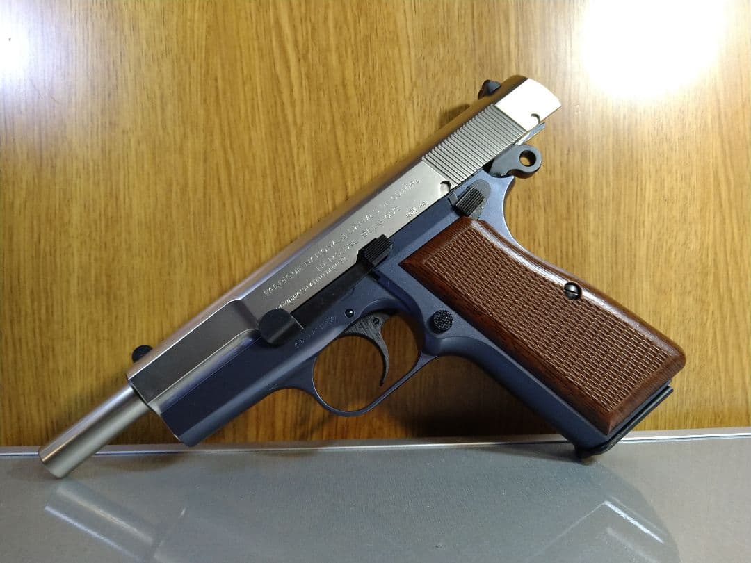 希少な美品！タナカ　ブローニングハイパワー　M1935ハーフシルバー！作動快調