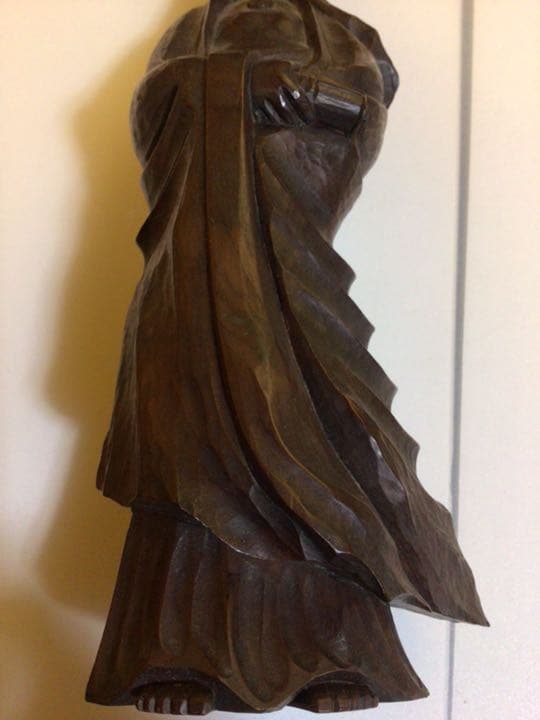 木彫　仏像？　いいお顔してます。。。