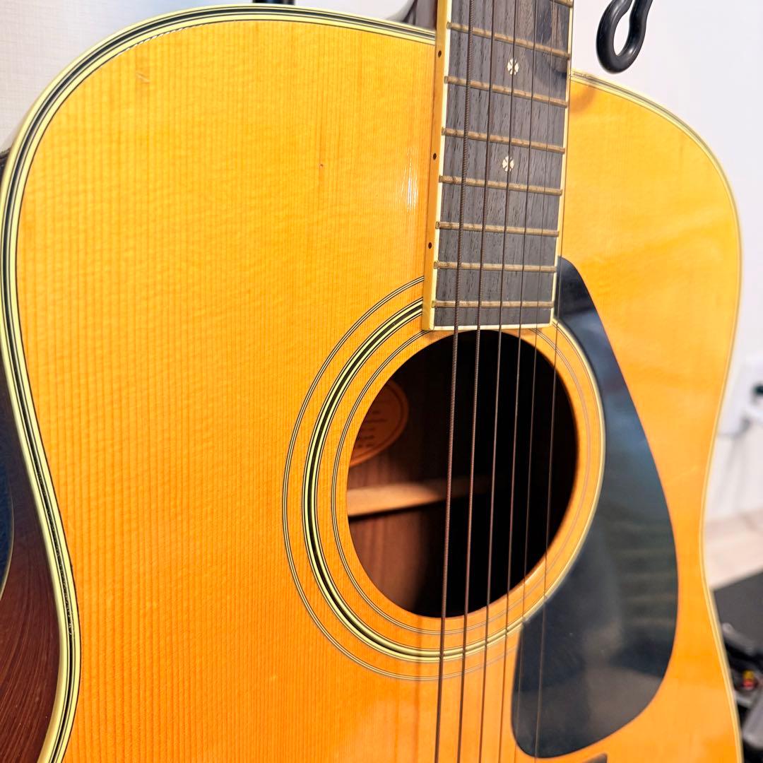 美品　YAMAHA FG-301B アコースティックギター ハードケース付