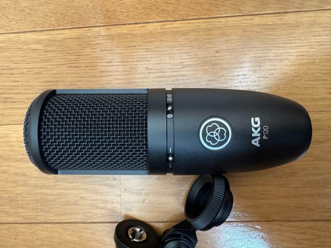 AKG (アーカーゲー) P120 コンデンサーマイク