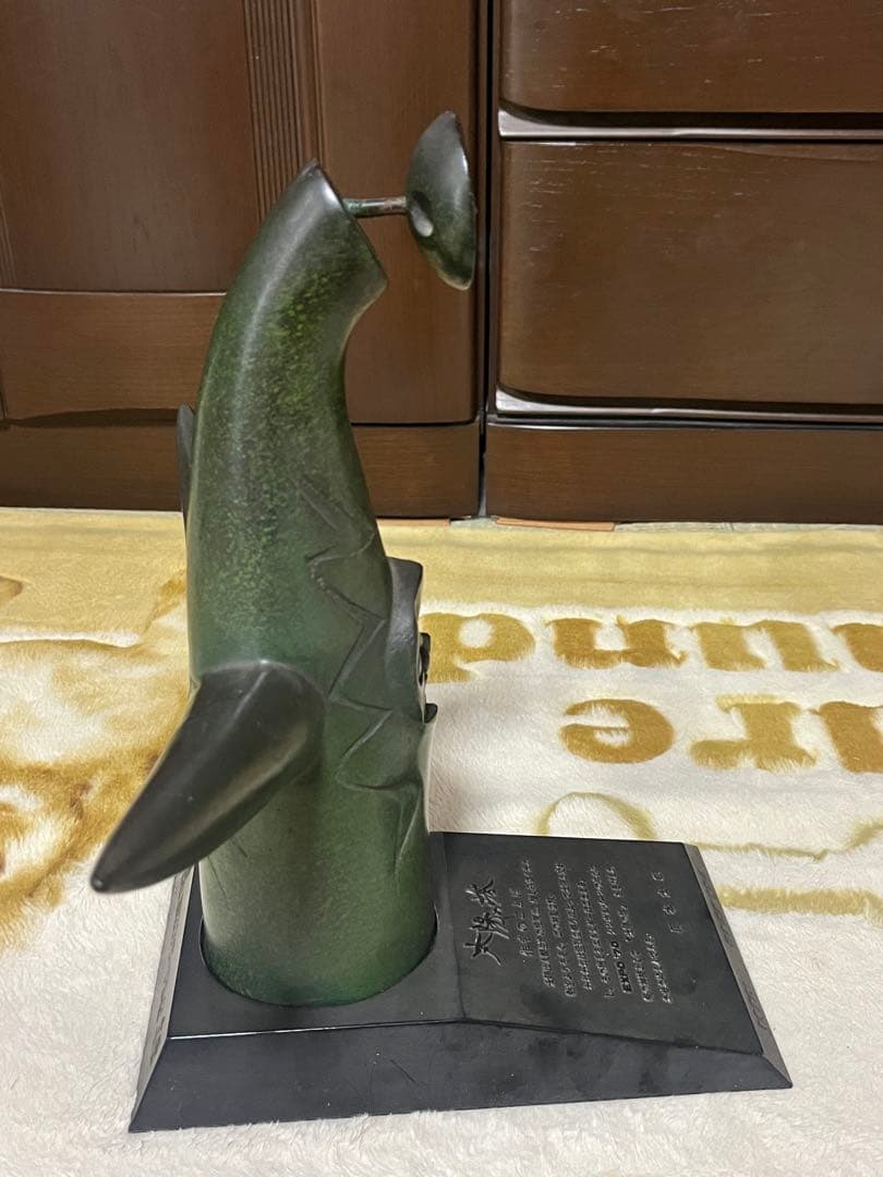 岡本太郎　太陽の塔　ブロンズ像