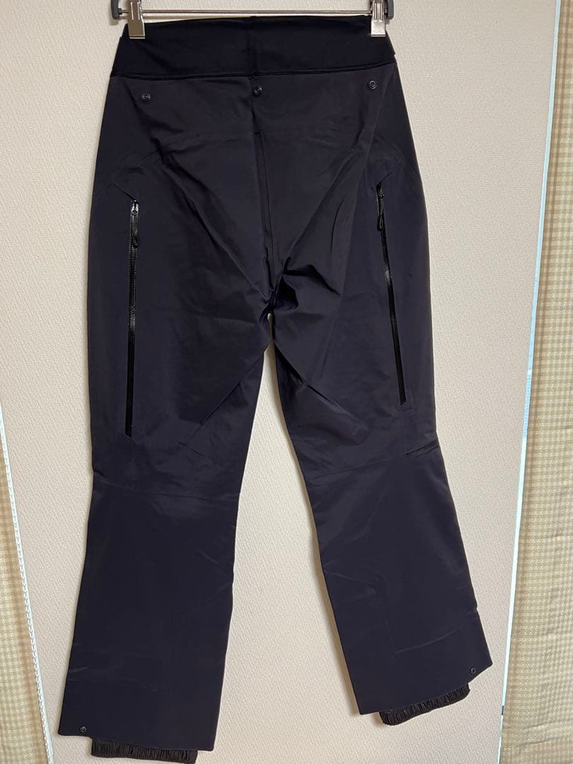 マムート　スノーパンツ