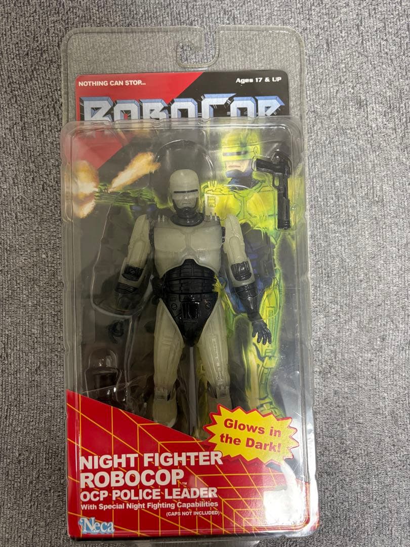 ロボコップ　NECA ナイトファイター