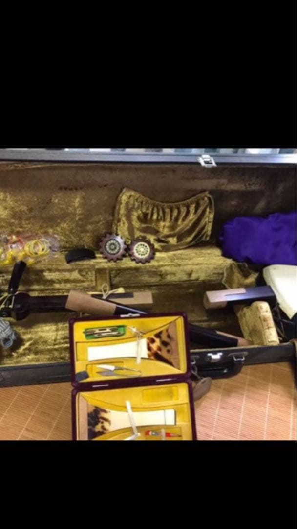 津軽三味線バチ2本、駒、弦、音合わせハーモニカ