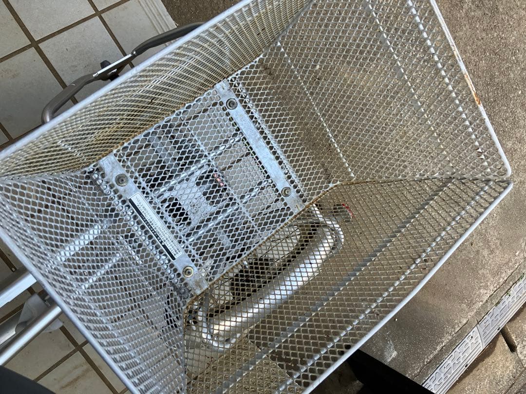 ブリヂストン BRIDGESTONE 三輪　自転車　シルバー　中古