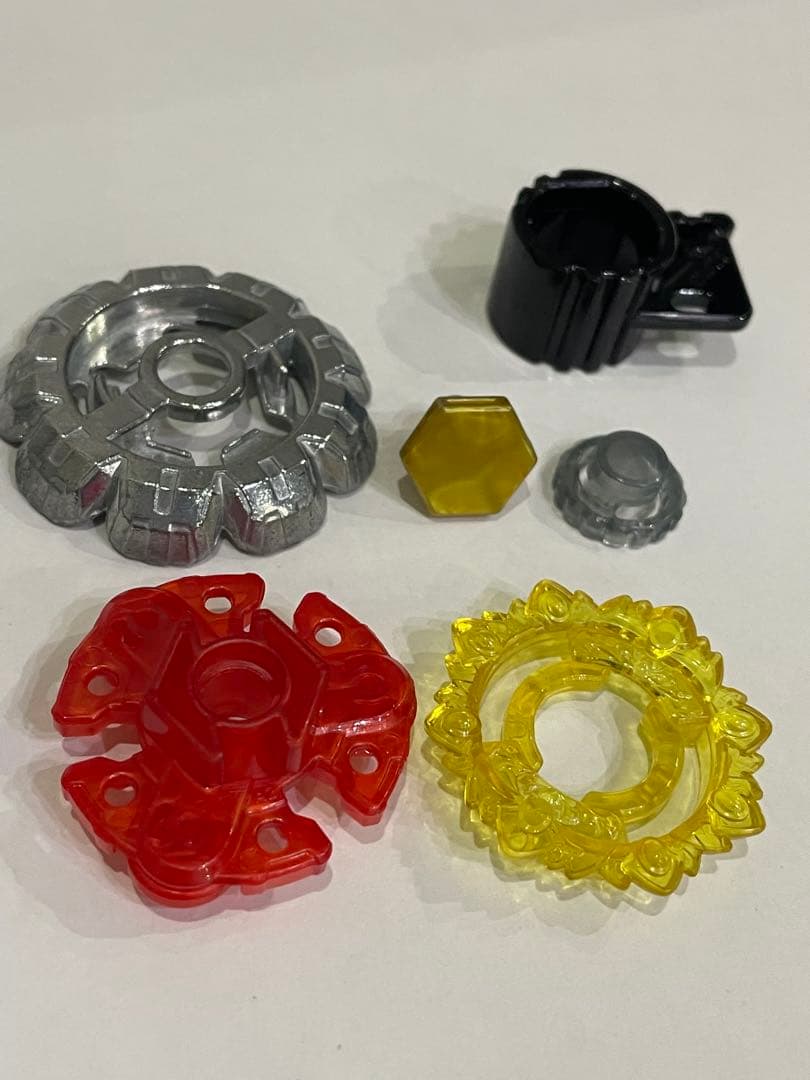 メタルファイトベイブレード　ディバインクラウンTR145D