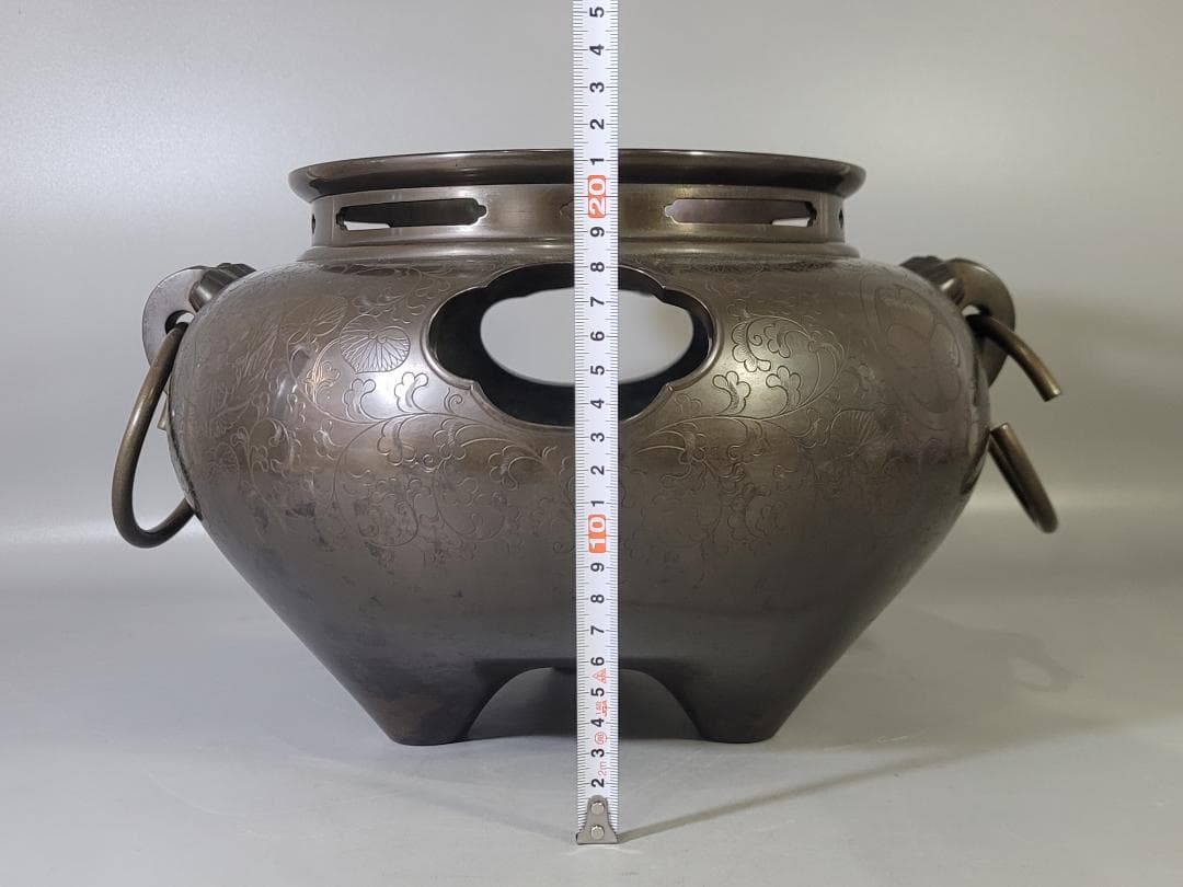 DT715 茶道具 三つ葉葵 徳川紋 刻 銅 風炉 時代物