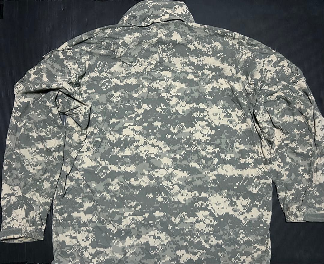 米軍放出品　ECWCS GEN3 ソフトシェル　UCP(ACU)　Lサイズ