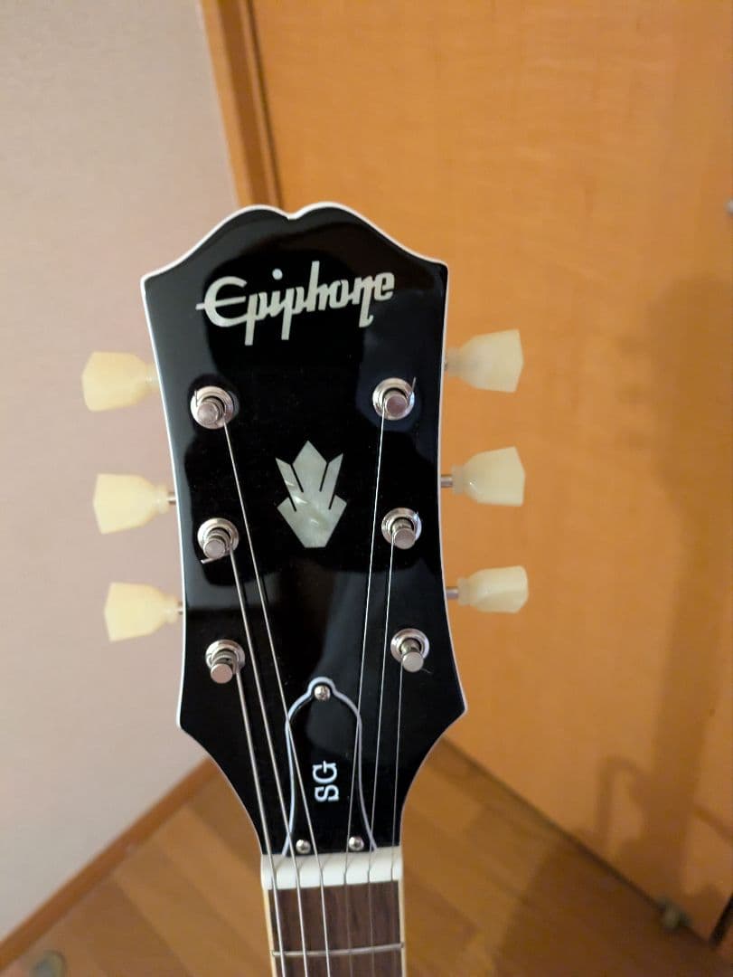 Epiphone SG ホワイト エレキギター