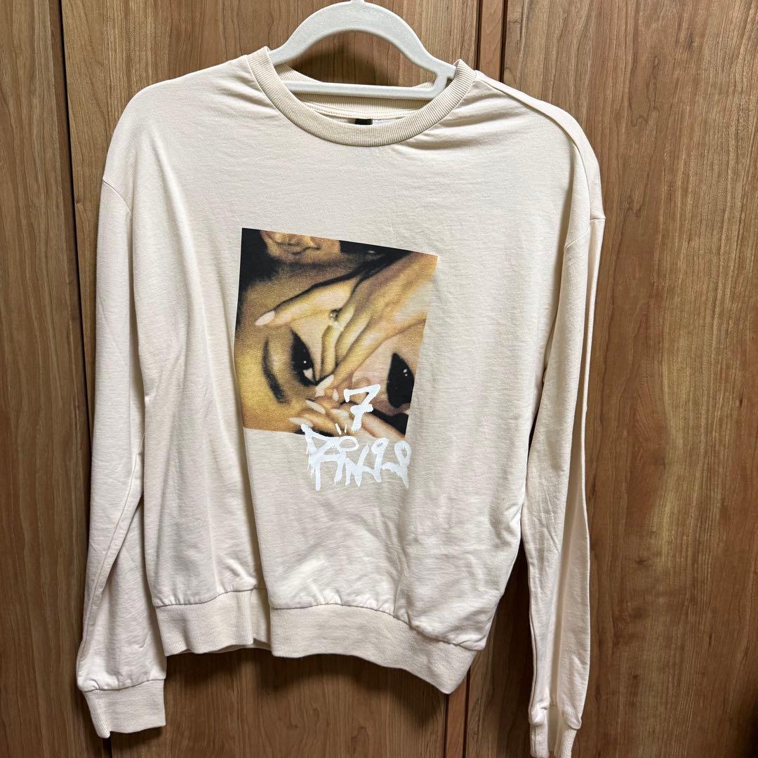 〚新品未使用〛 Ariana Grande パーカー トレーナー Tシャツ