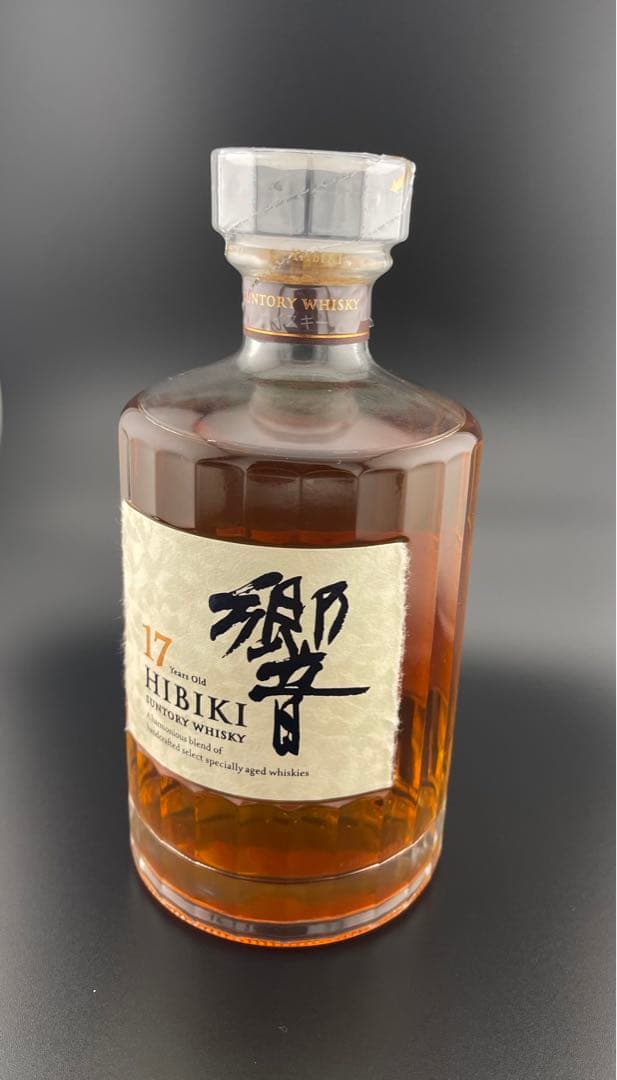 サントリー 響 17年 700ml ①