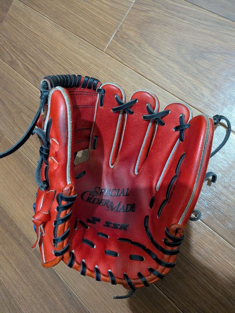 硬式野球　グローブ　内野手　SSK