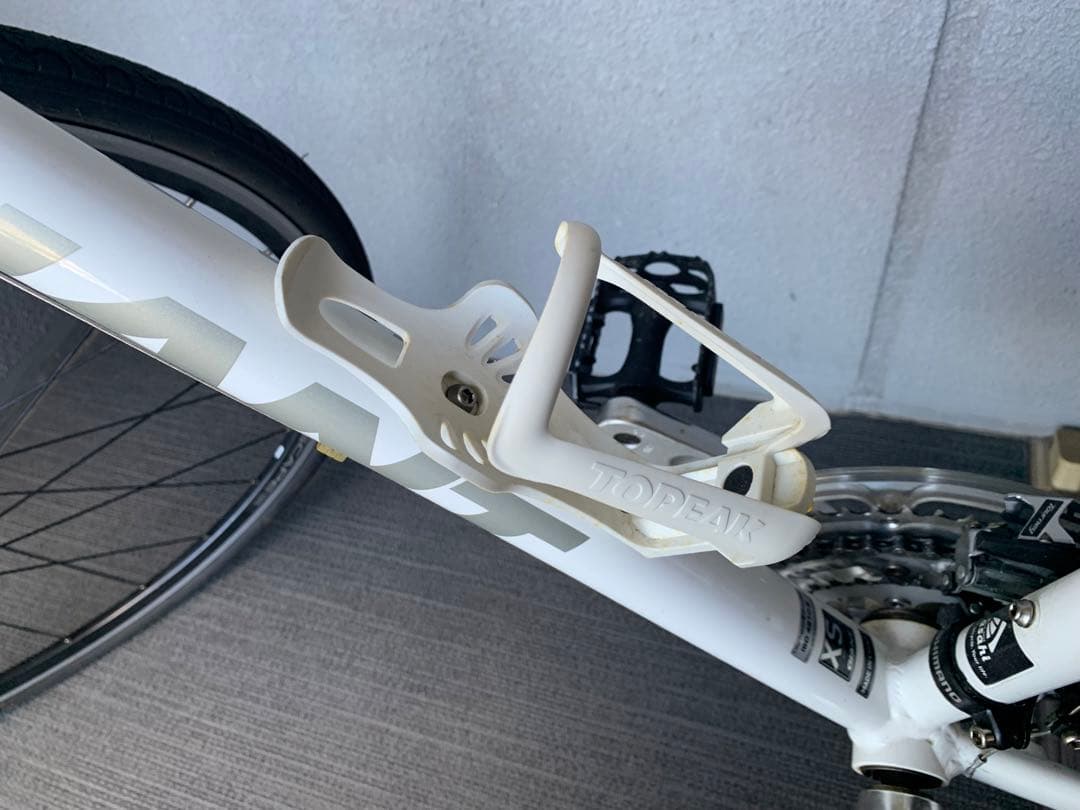 【直接引渡しも可】GIANT ESCAPE R3 2018 クロスバイク XS