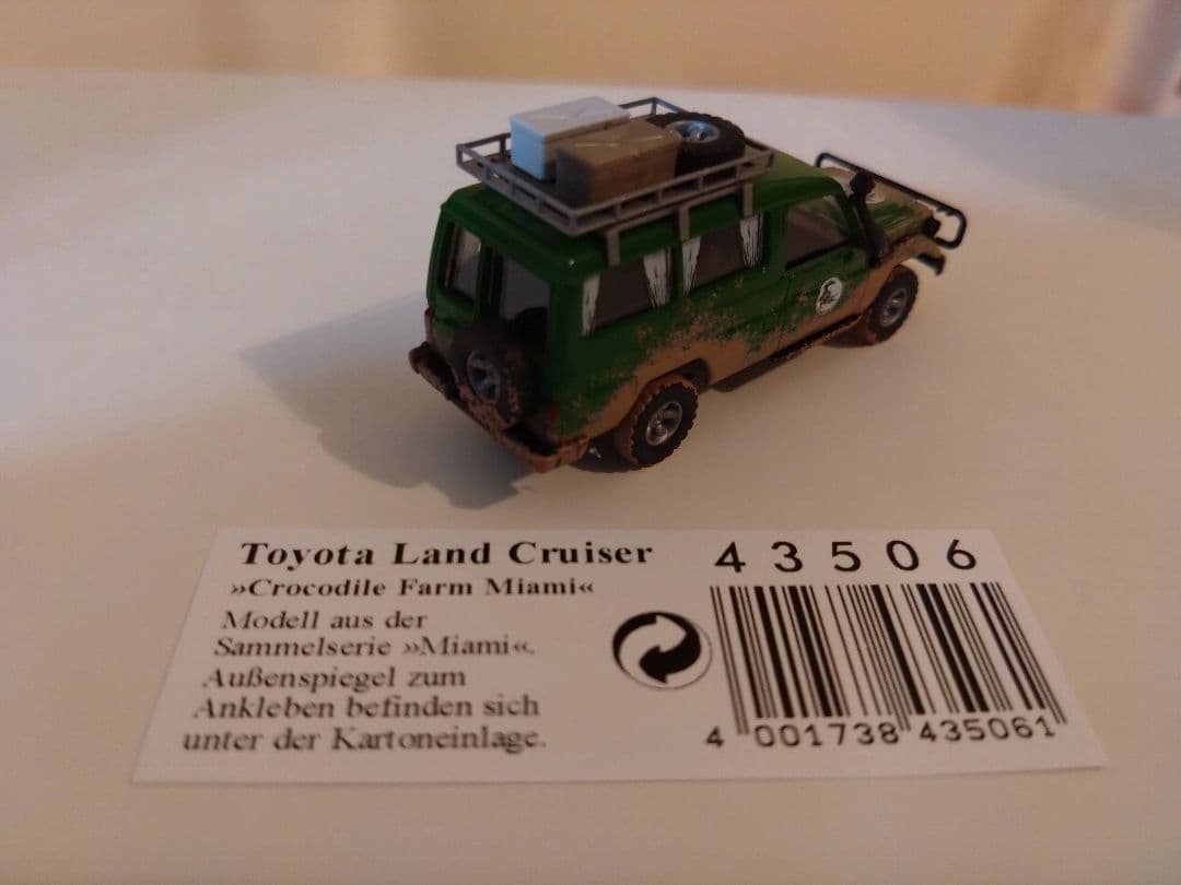 日*1様 【希少】BUSCH トヨタランドクルーザー　サファリ仕様 1:87 マ