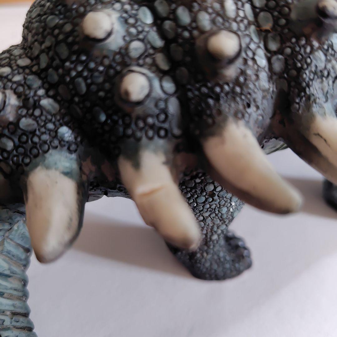 恐竜フィギュア 4体 レトロ 昭和 希少 アンキロサウルス　トリケラトプス