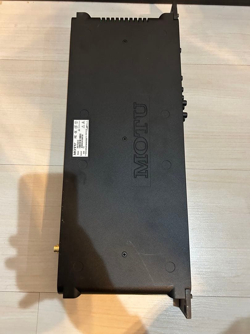 MOTU 828 Mk3 Hybrid オーディオインターフェイス