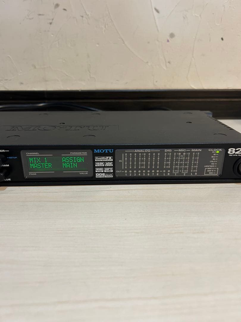 MOTU 828 Mk3 Hybrid オーディオインターフェイス