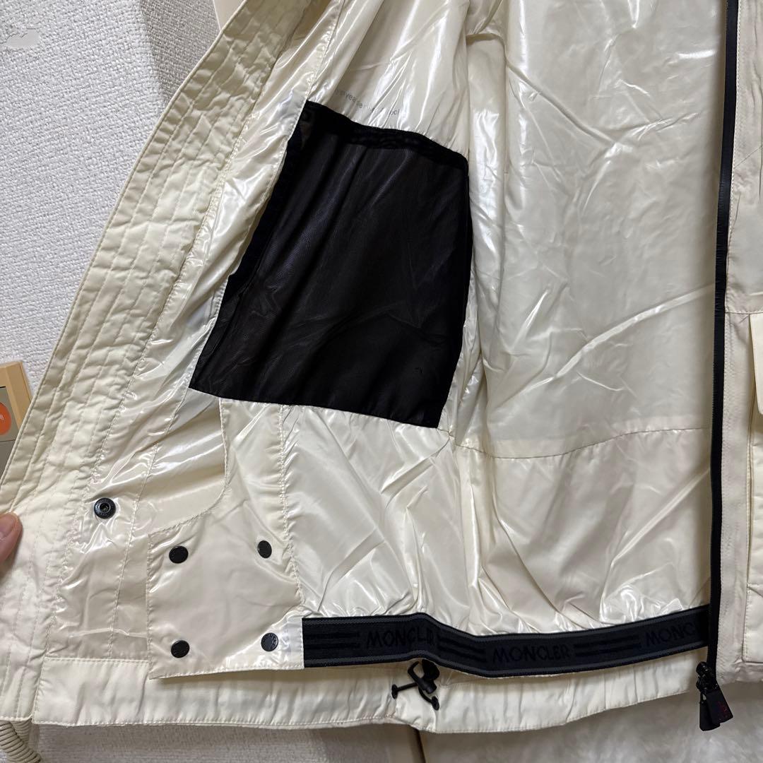 MONCLER モンクレール　アウトドア　登山　スノーボード　スキー　ジャケット