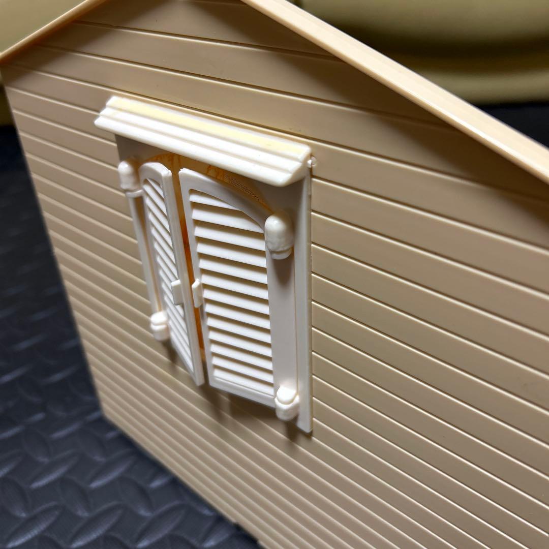 ふた子のモンチッチ　リビングルーム