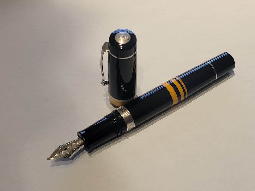 DELTA SOLARIS イエロー 万年筆 B/14K