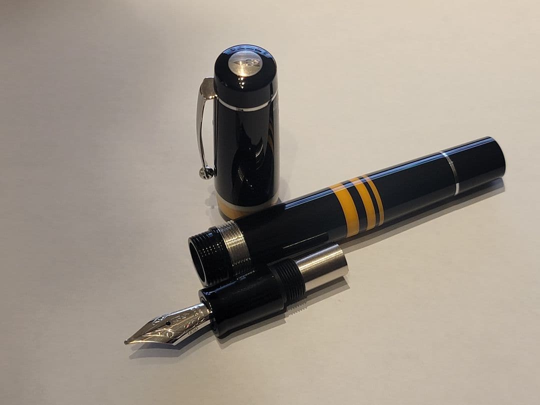 DELTA SOLARIS イエロー 万年筆 B/14K