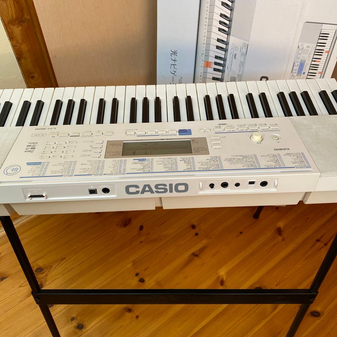 CASIOカシオ 光ナビゲーションキーボード LK-222 電子キーボード61鍵