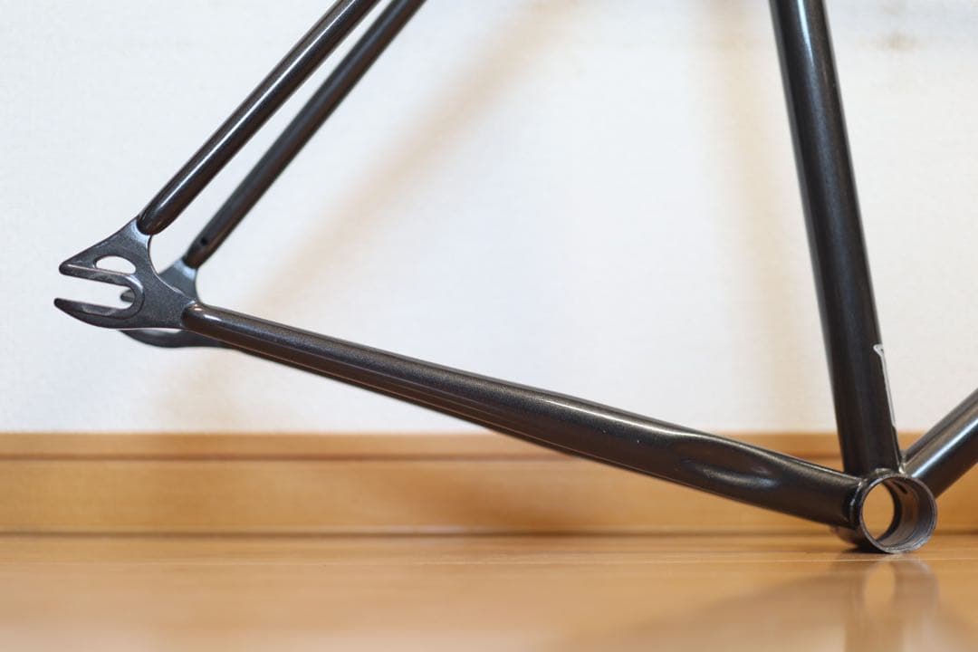 ★ HOW I ROLL CHAMP ハウアイロール チャンプ ピスト サーリー