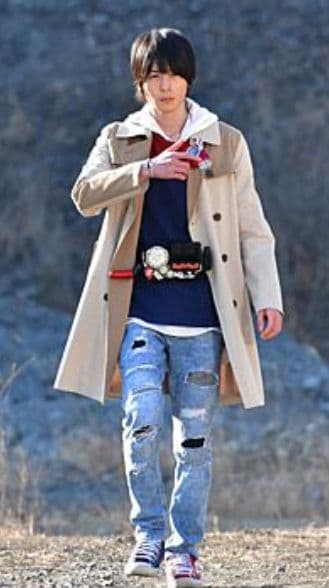 桐生戦兎　着用　衣装　トップス　サイズ L