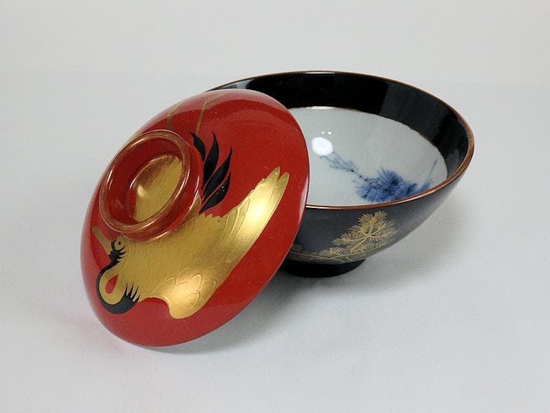 磁器　京焼　古伊万里　金襴手　若松に飛鶴の図　蓋茶碗　E124AS-CFx