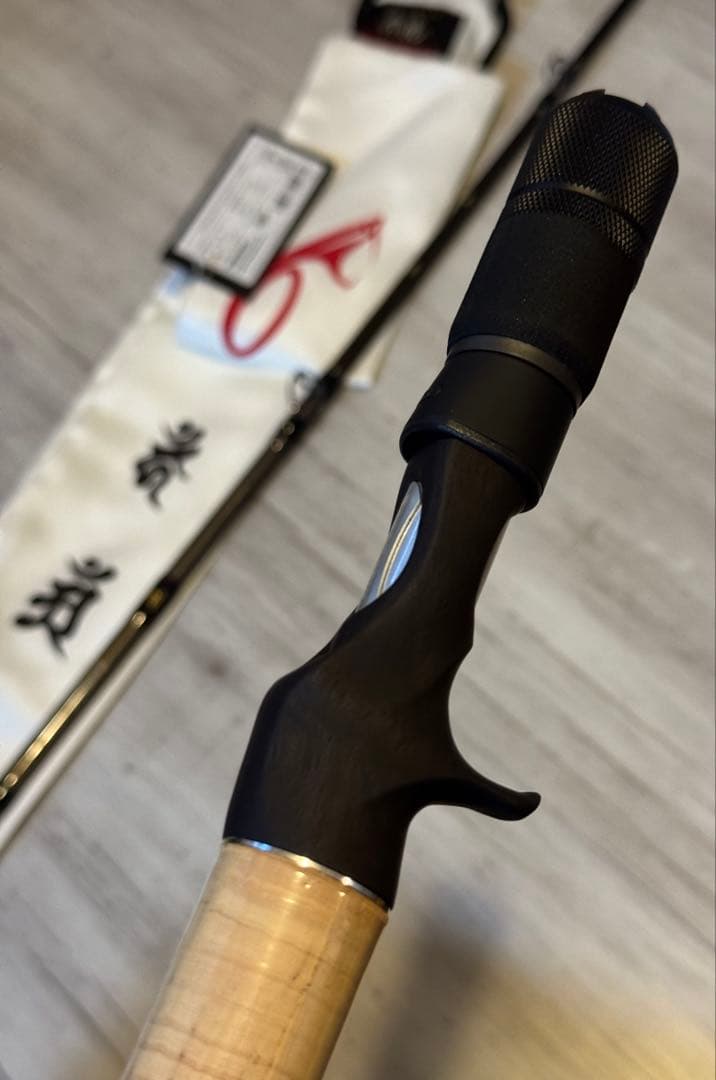 メガバス　新品未使用　オロチエボルジオン　F7-76RDti ホワイトパイソンⅡ