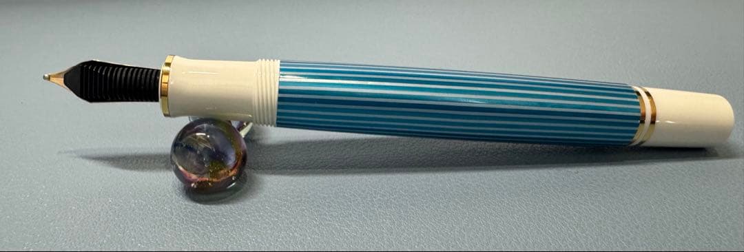 ペリカン　ターコイズホワイト　M