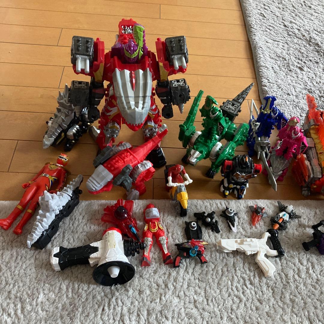 戦隊ヒーローシリーズ　フィギュア