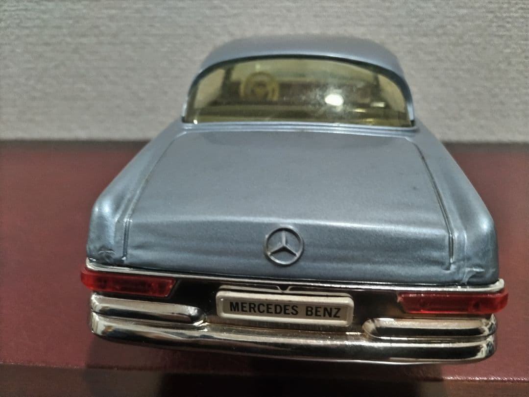 復刻メルセデスベンツ250SEクーペ モデルカー(ブリキ)　ブルー