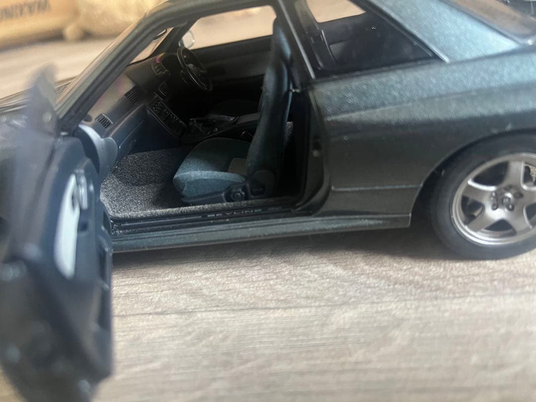 1/18 オートアート 77341 日産 スカイライン GT-R ガングレー