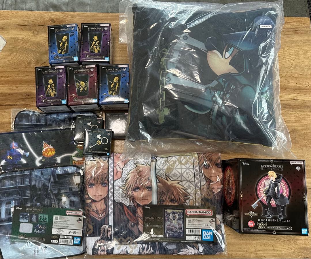 一番くじ キングダムハーツ ラストワン・B賞バスタオル・D賞クッション　セット