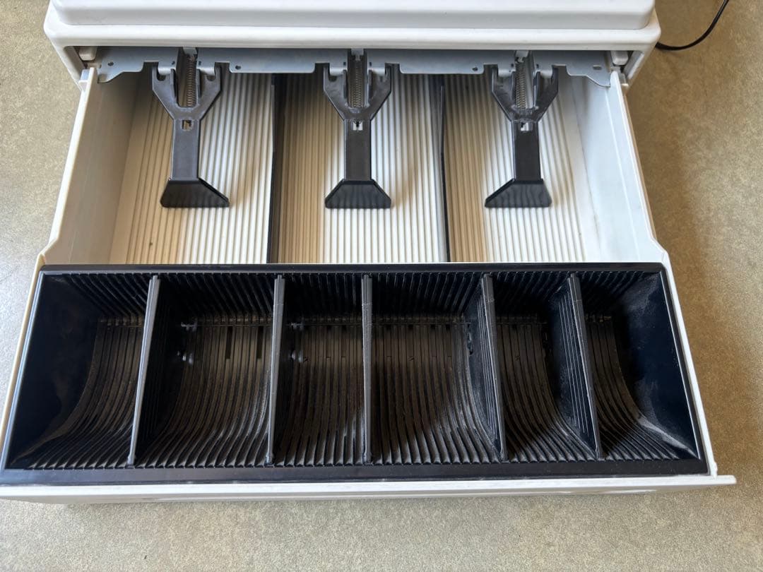 SHARP 電子レジスター白　XE-A147-W